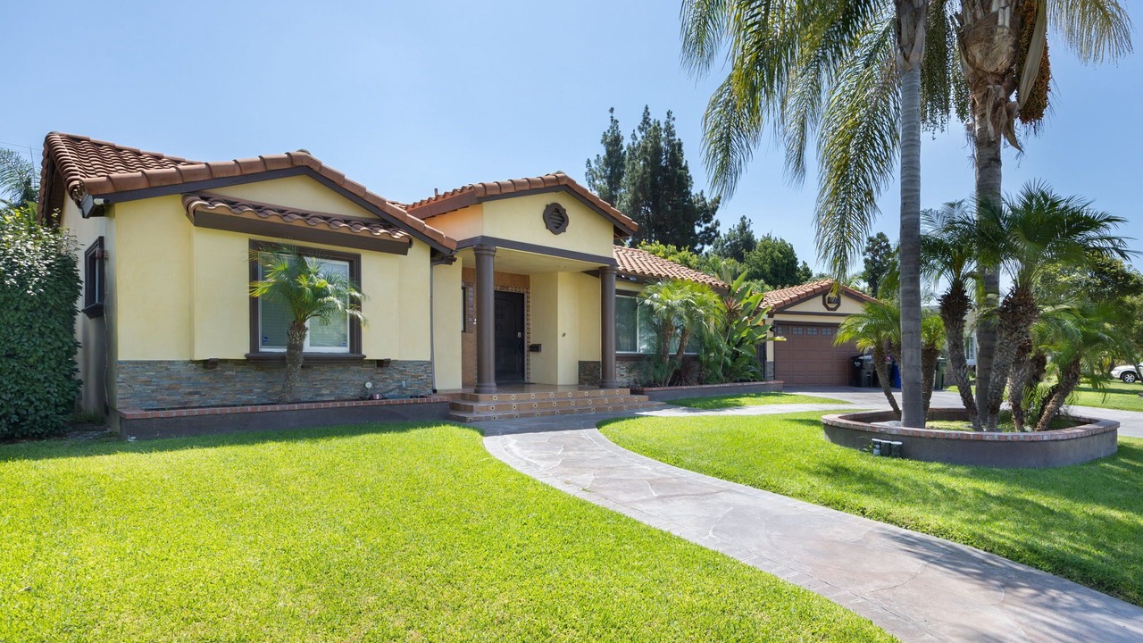 Photo of Outdoor in Downey