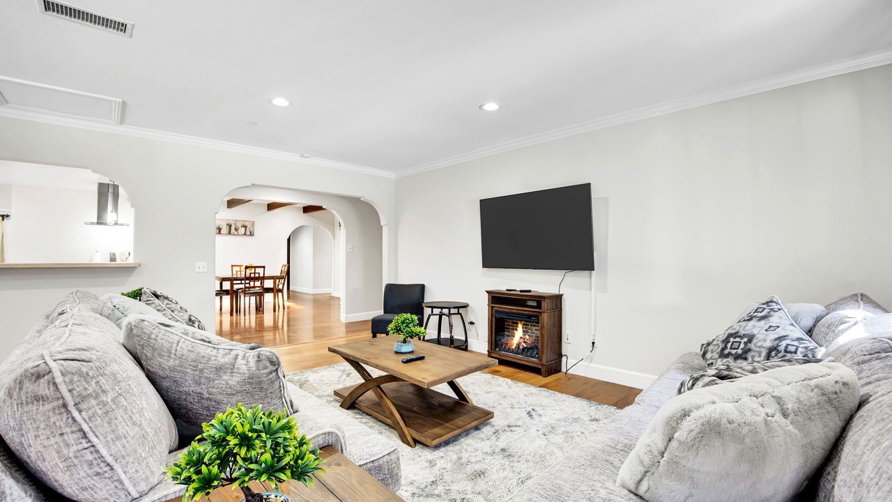 Photo of Livingroom in Downey