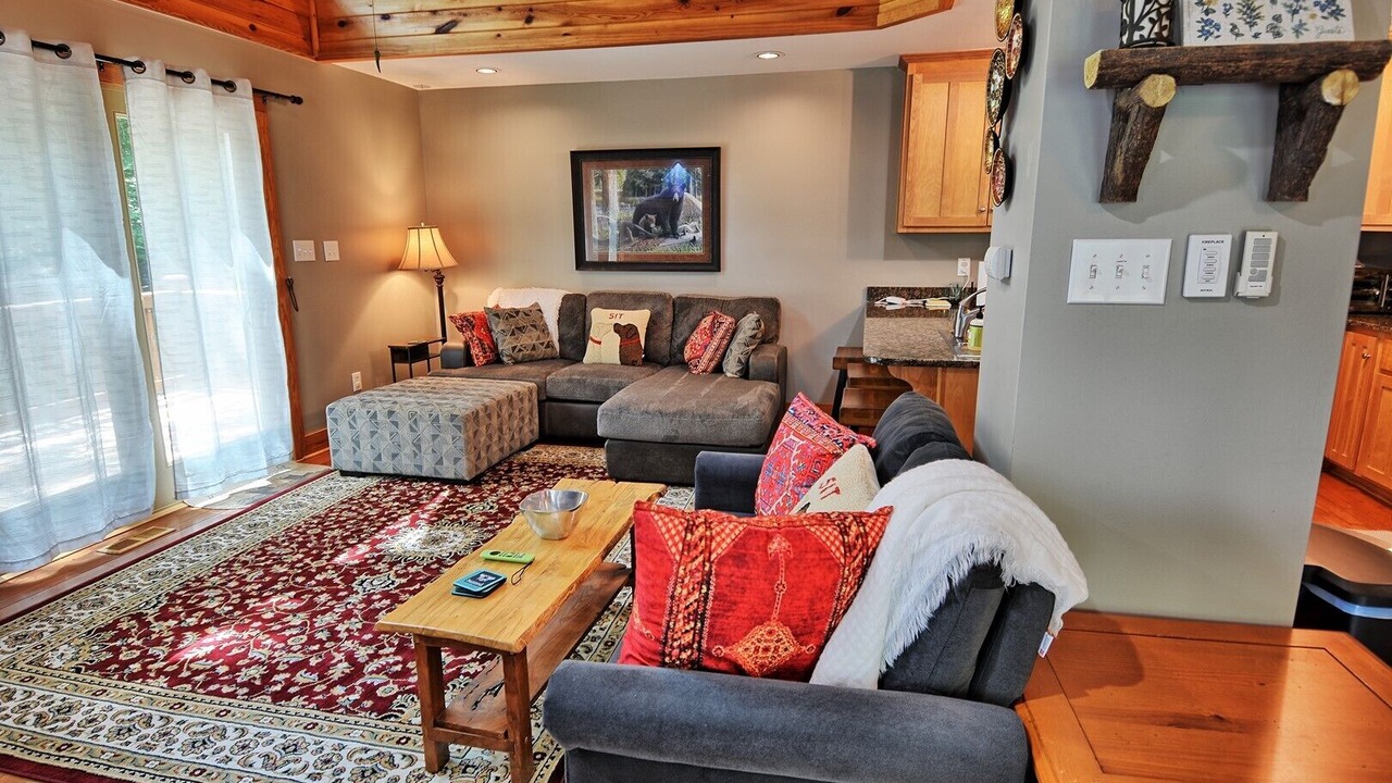 Photo of Livingroom in Ashe County