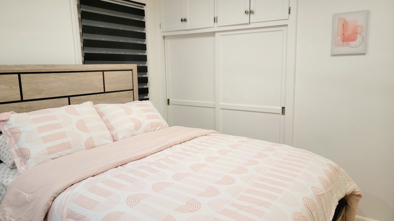 Photo of Bedroom in Reseda