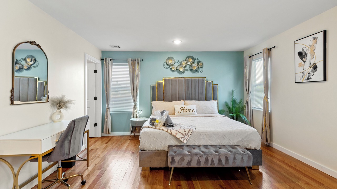 Photo of Bedroom in Elizabeth