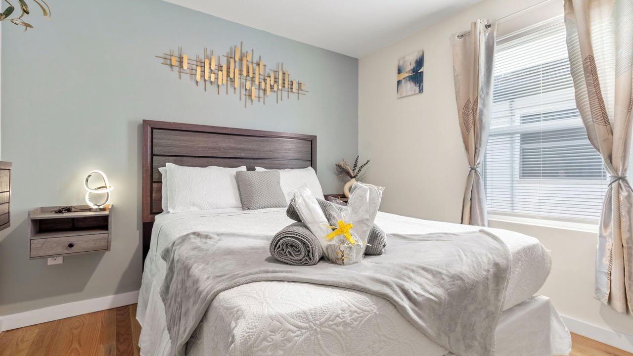 Photo of Bedroom in Elizabeth