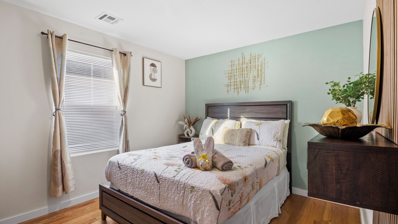 Photo of Bedroom in Elizabeth
