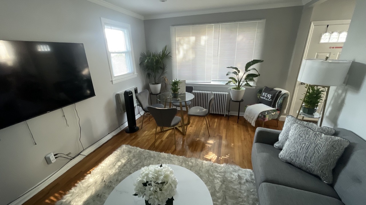 Photo of Livingroom in Uniondale