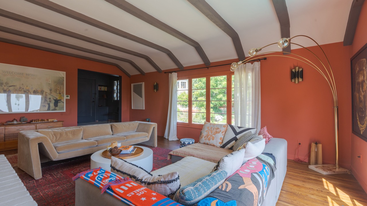 Photo of Livingroom in Hollywood Hills
