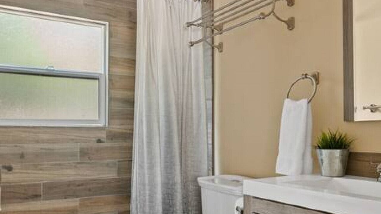 Photo of Bathroom in Moonridge