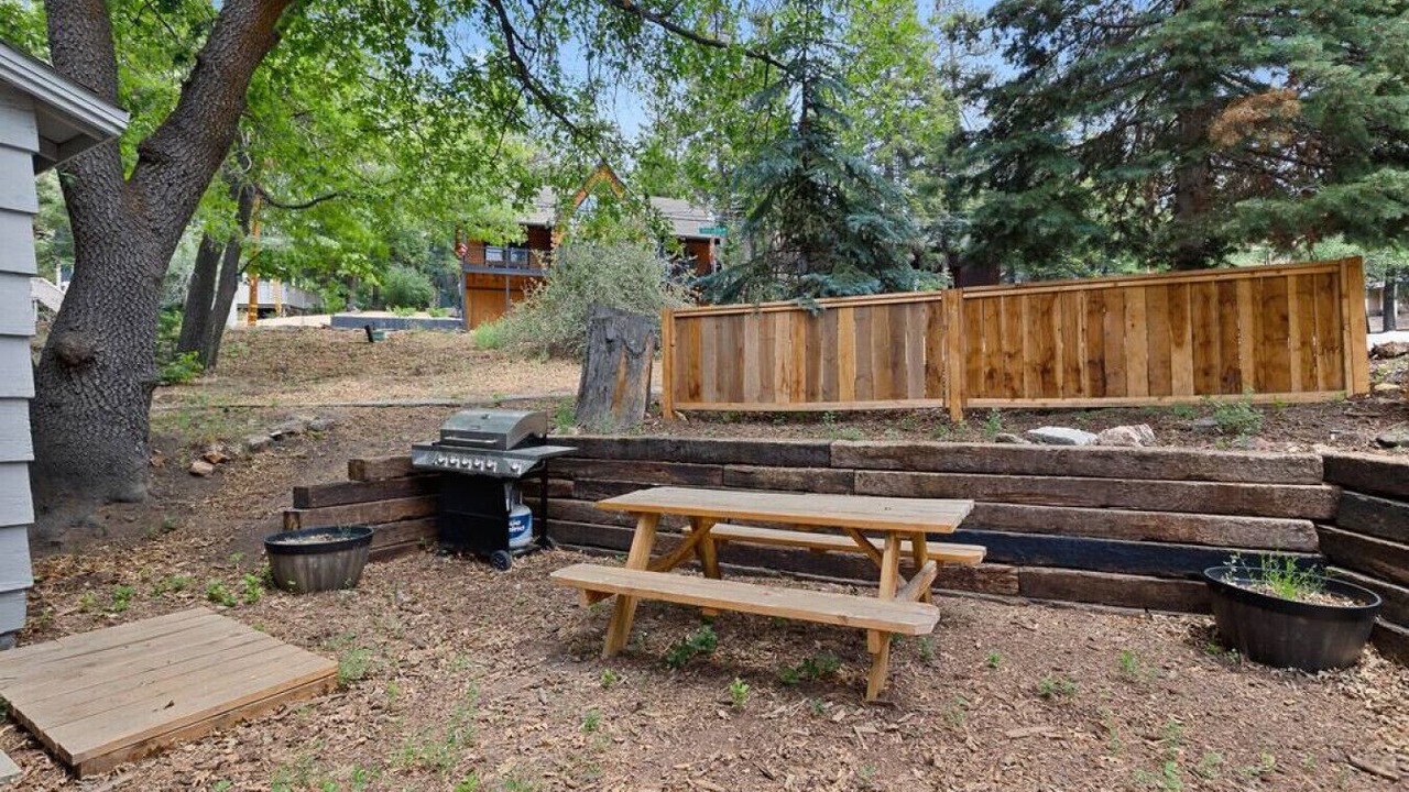 Photo of Outdoor in Moonridge