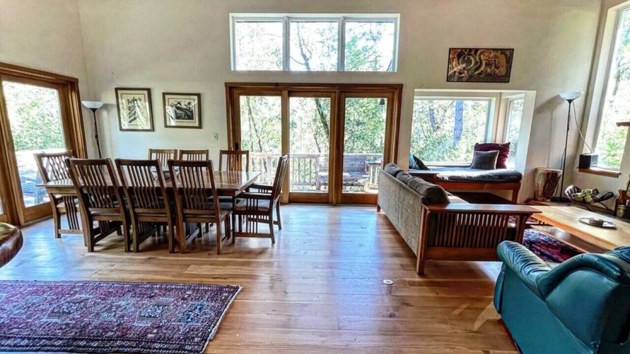 Photo of Livingroom in Point Reyes Station