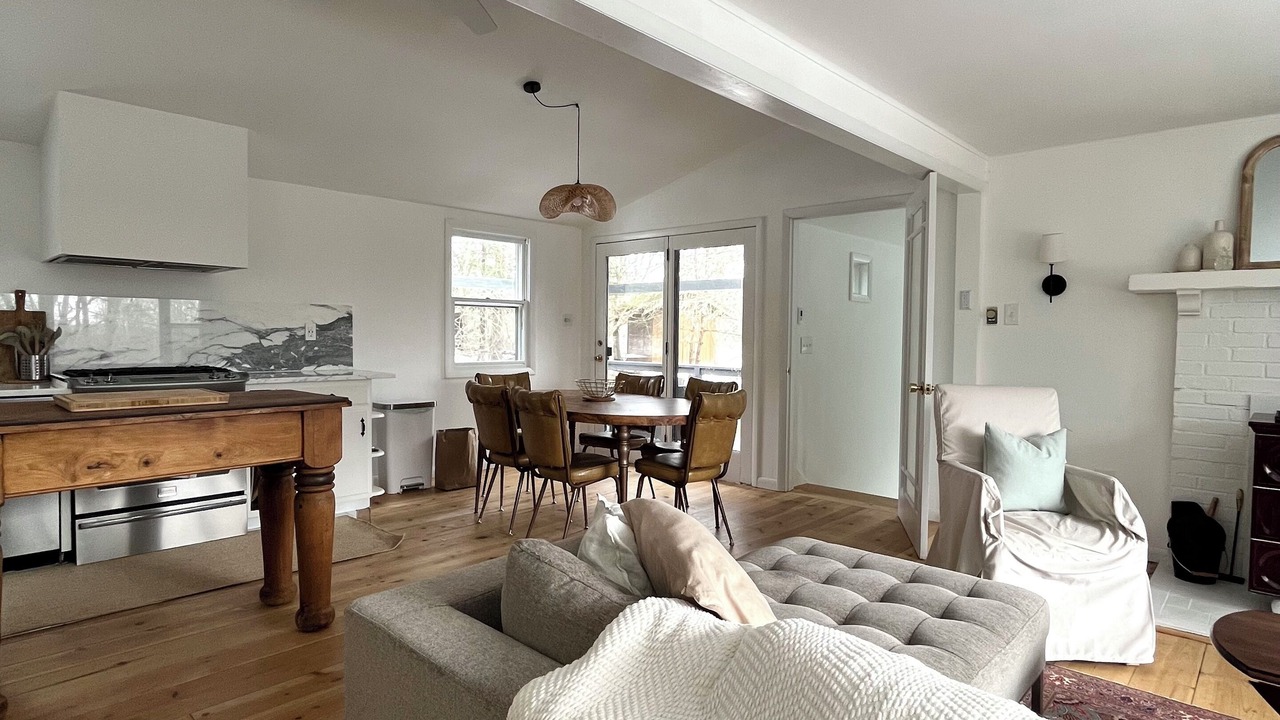 Photo of Livingroom in Copake Lake