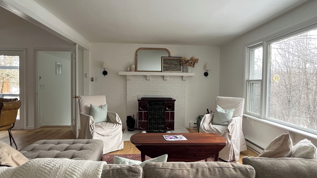 Photo of Livingroom in Copake Lake