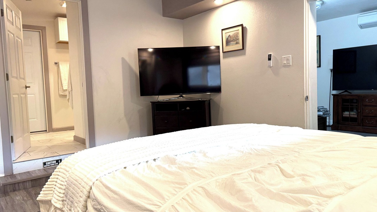 Photo of Bedroom in Thousand Oaks