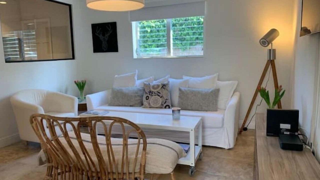 Photo of Livingroom in Key Biscayne