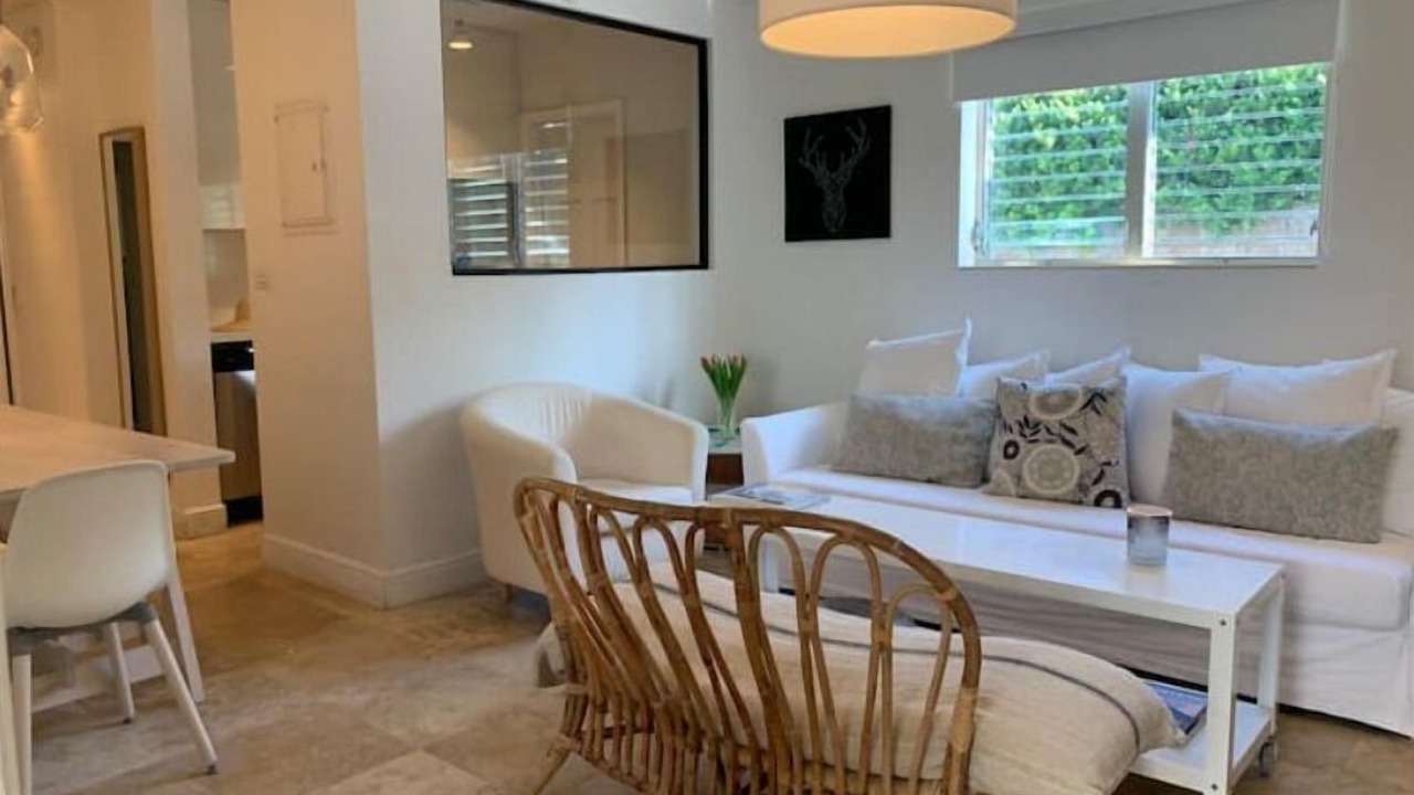 Photo of Livingroom in Key Biscayne