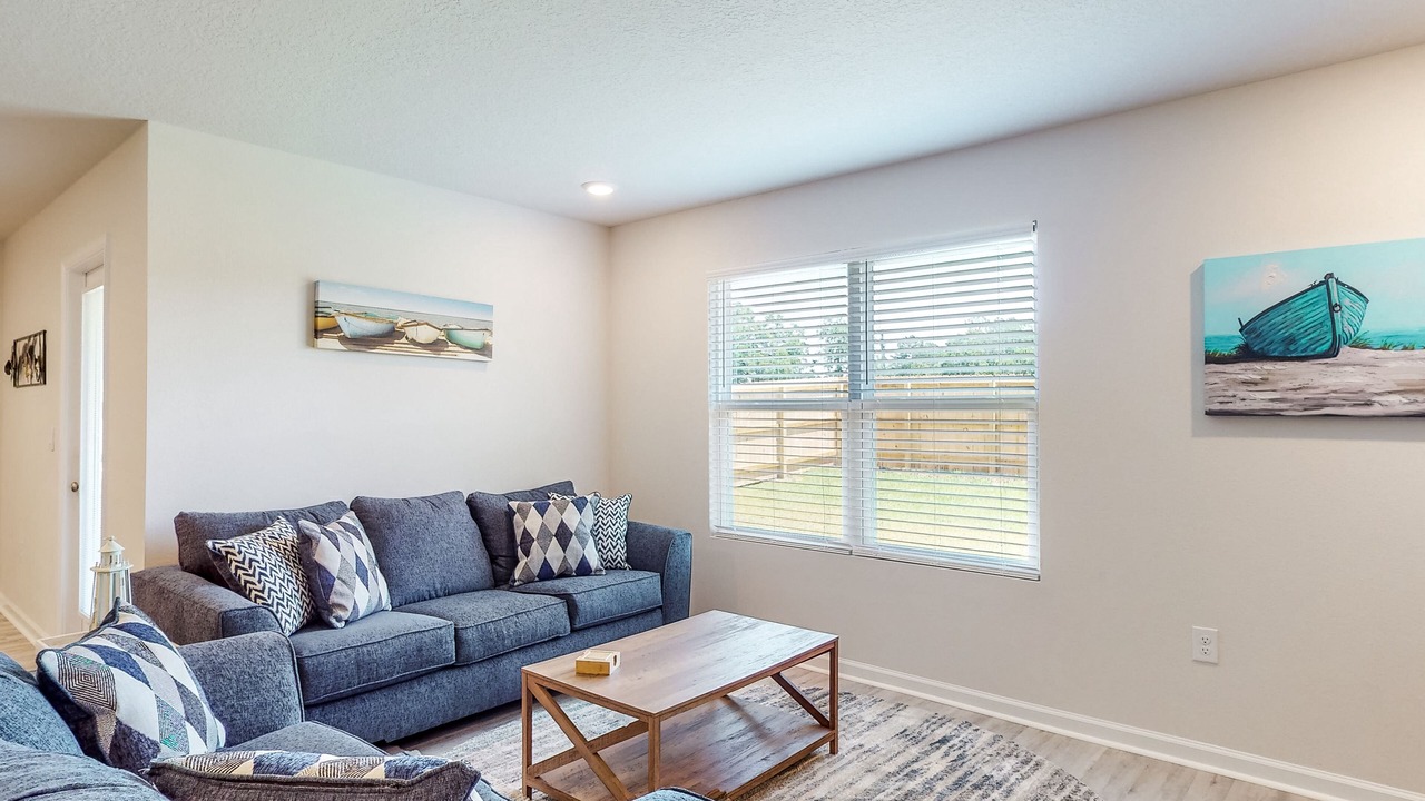 Photo of Livingroom in Northwest Pensacola