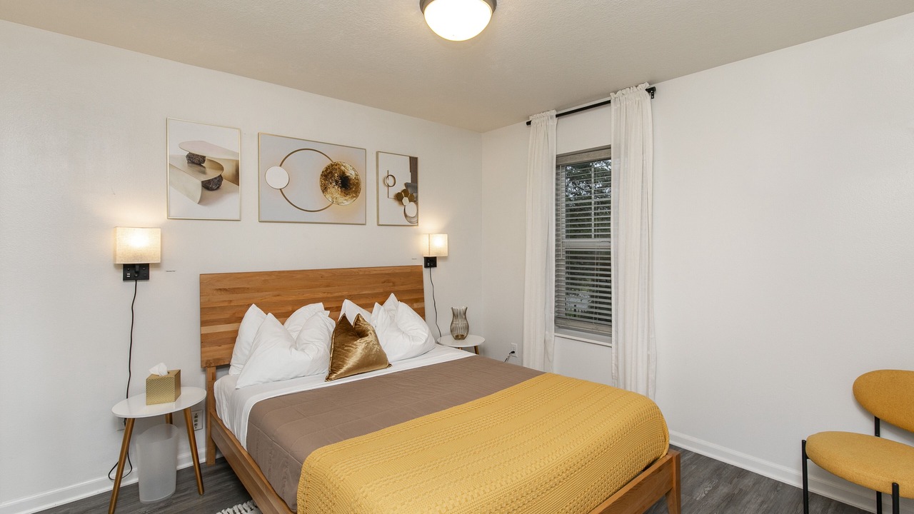 Photo of Bedroom in Des Moines