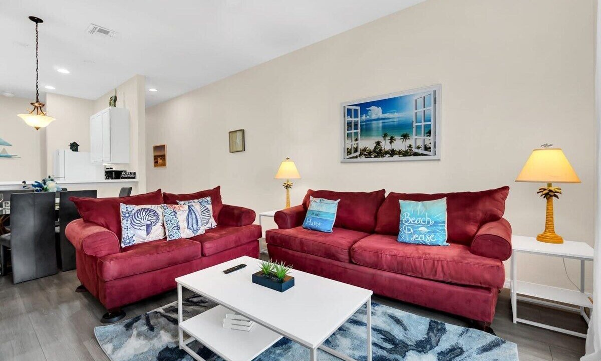 Photo of Livingroom in Bahama Bay