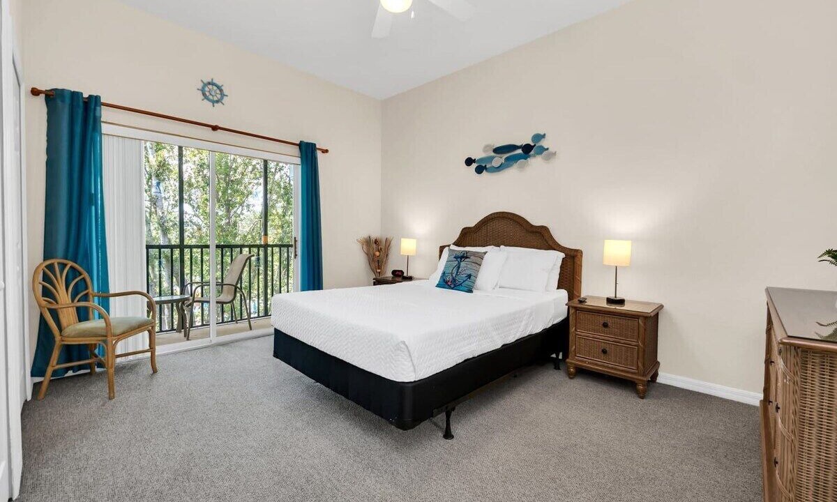 Photo of Bedroom in Bahama Bay