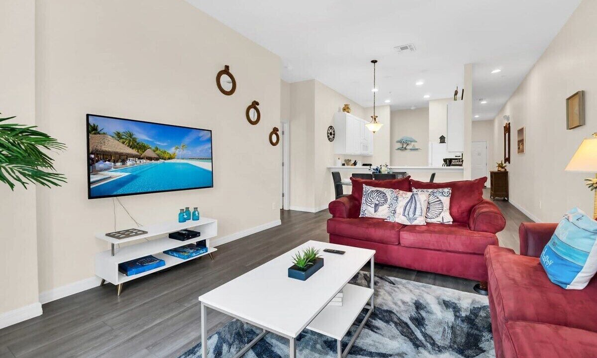 Photo of Livingroom in Bahama Bay
