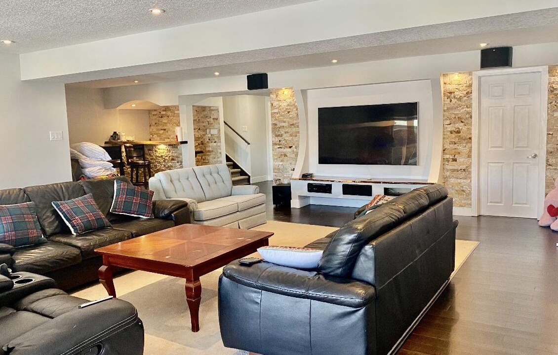 Photo of Livingroom in Grand River South