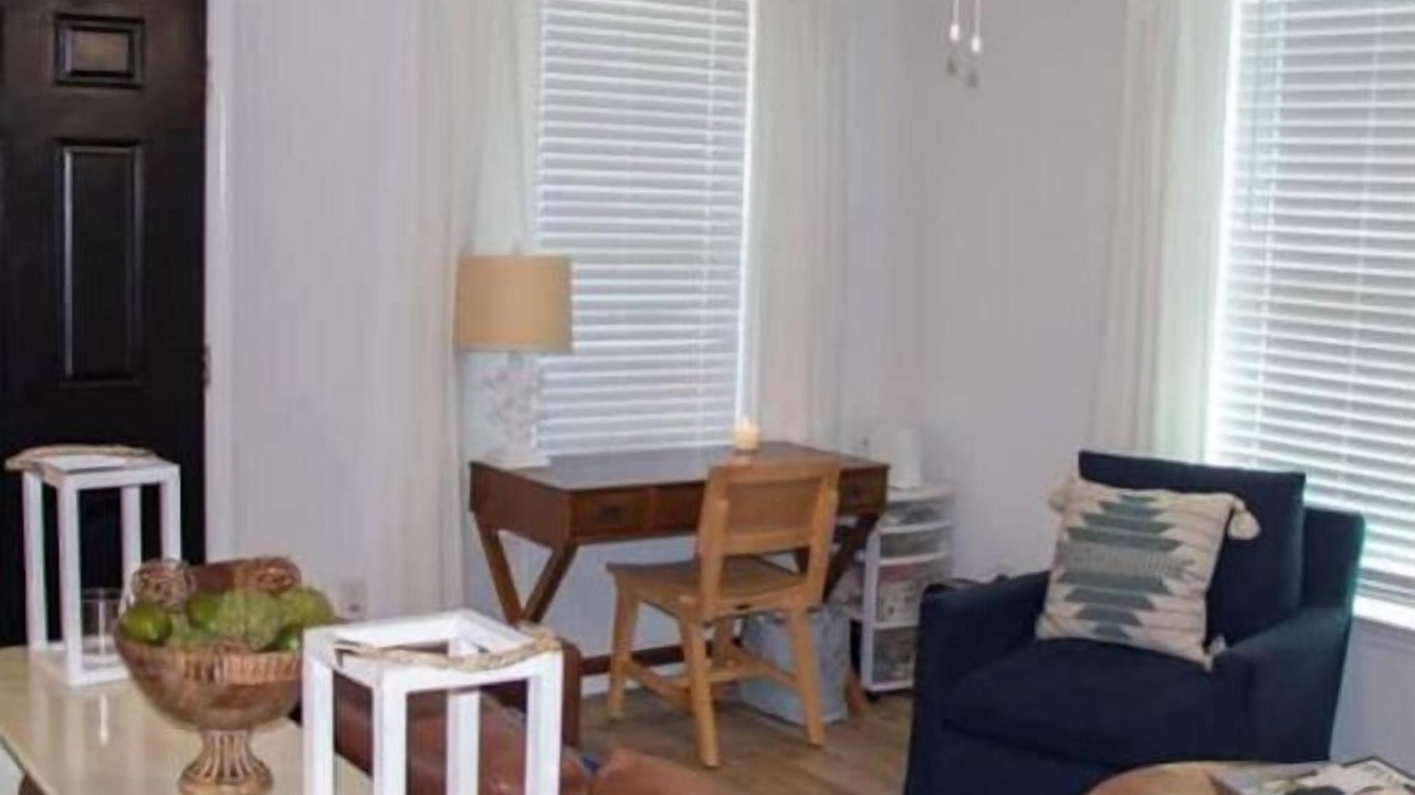 Photo of Livingroom in Pensacola