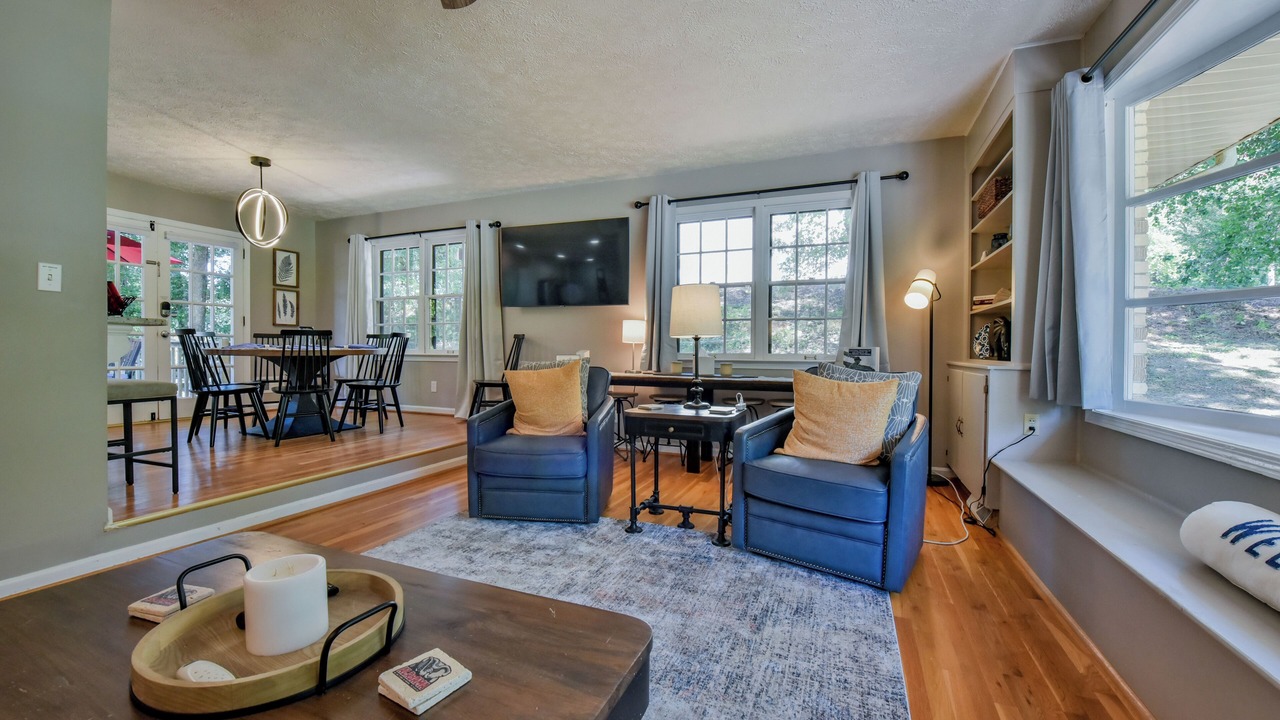 Photo of Livingroom in Northport