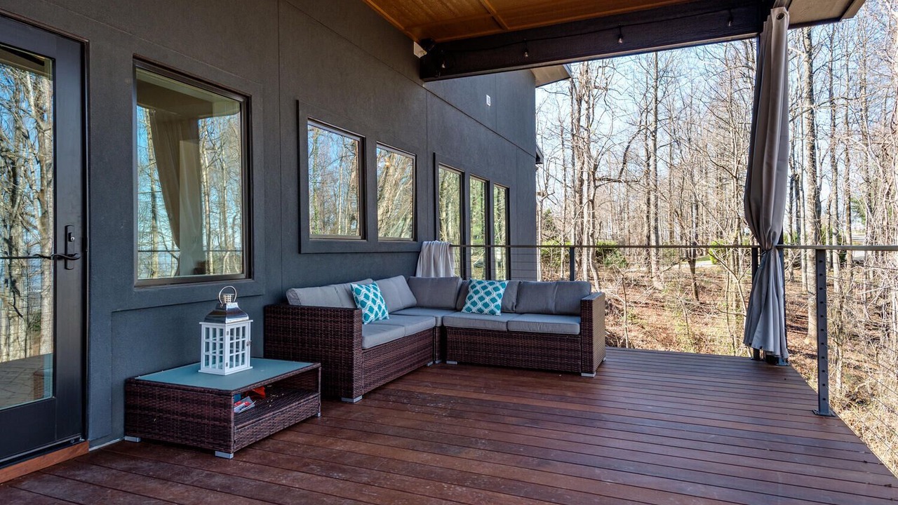 Photo of Outdoor in Laurel Park