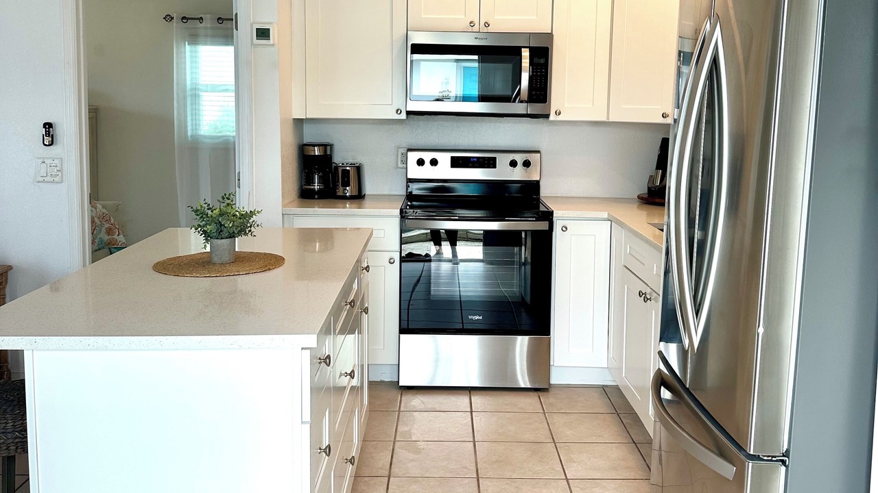 Photo of Kitchen in Bahama Palm Shores