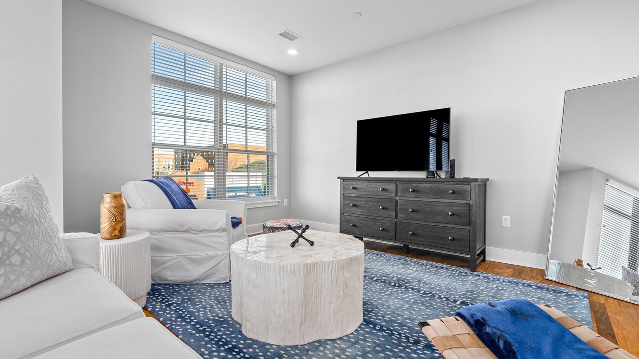 Photo of Livingroom in Auburn