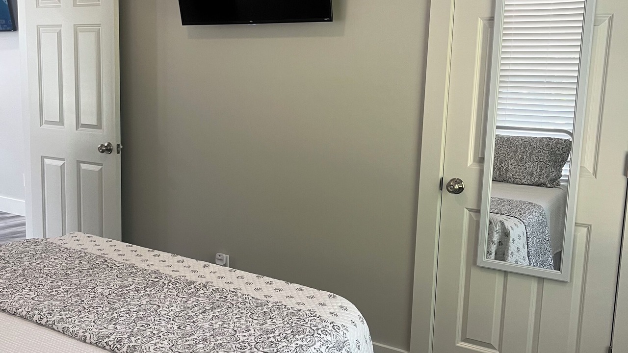 Photo of Bedroom in Geneva-on-the-Lake