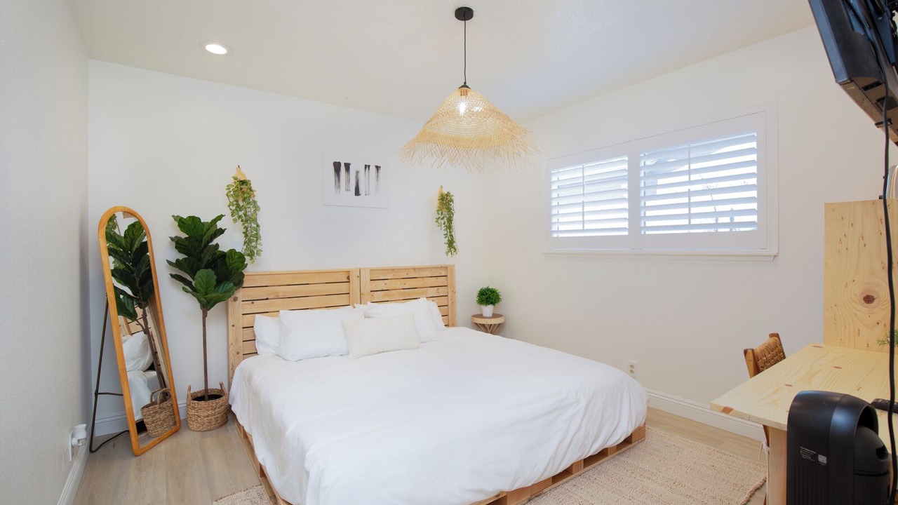 Photo of Bedroom in Fountain Valley