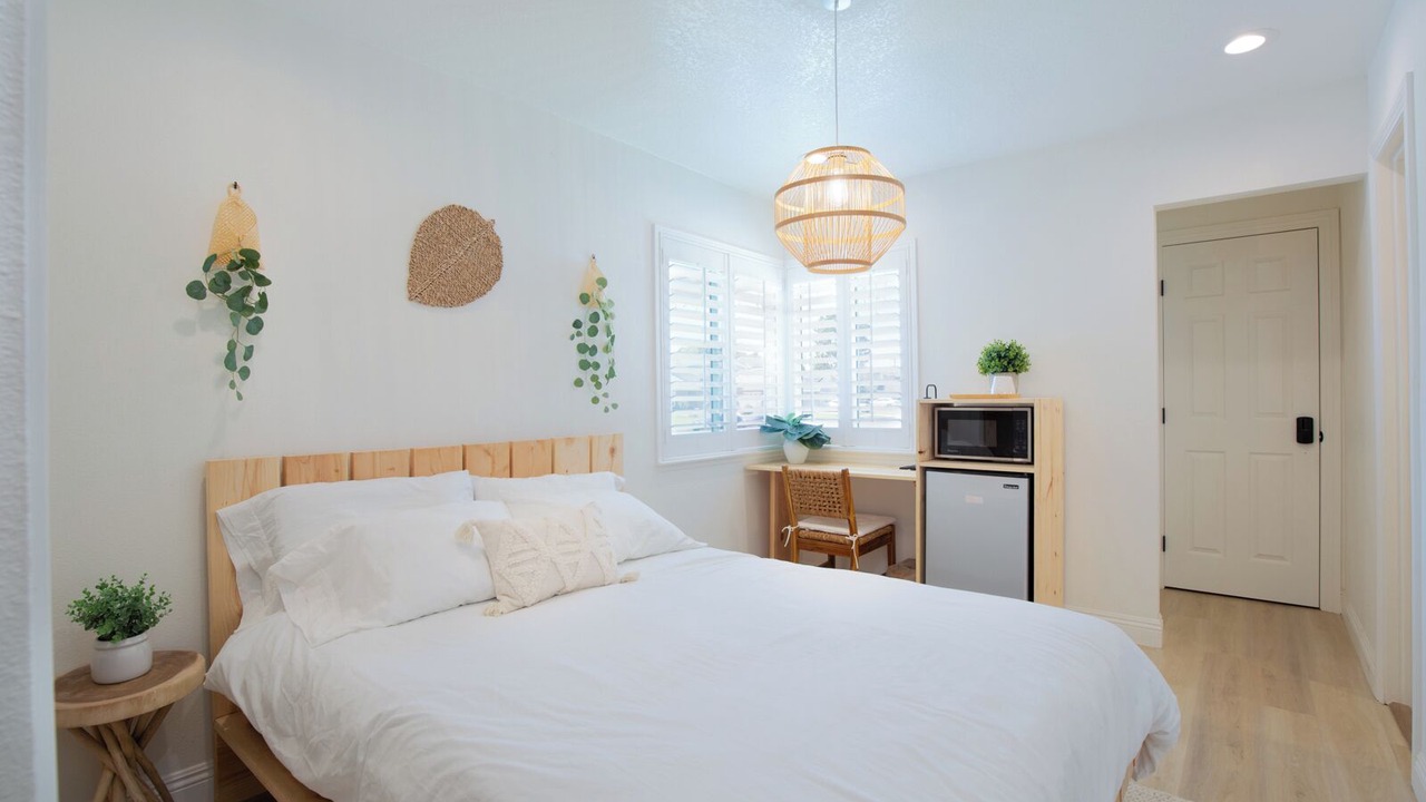 Photo of Bedroom in Fountain Valley
