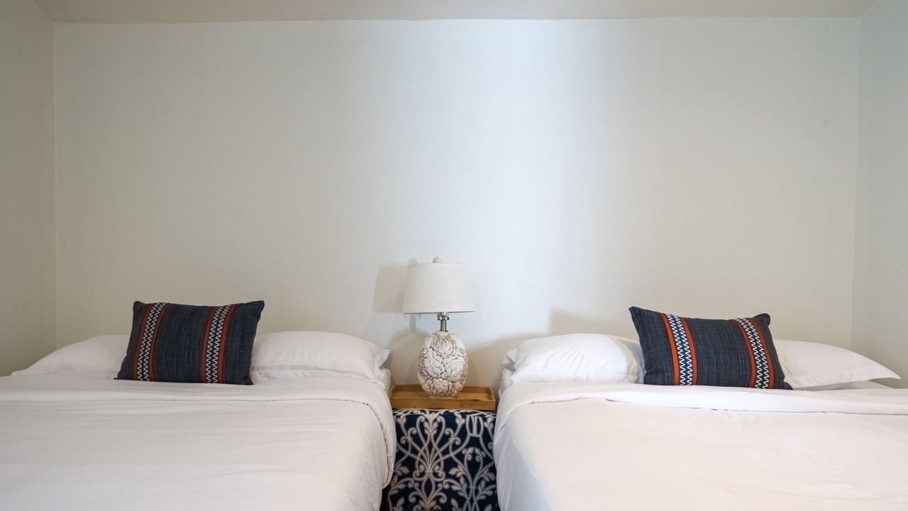 Photo of Bedroom in Toluca Lake