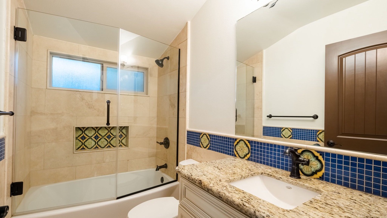 Photo of Bathroom in Toluca Lake