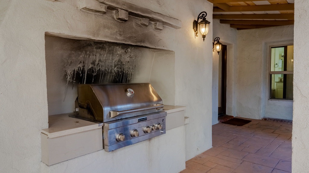Photo of Patio Balcony in Toluca Lake