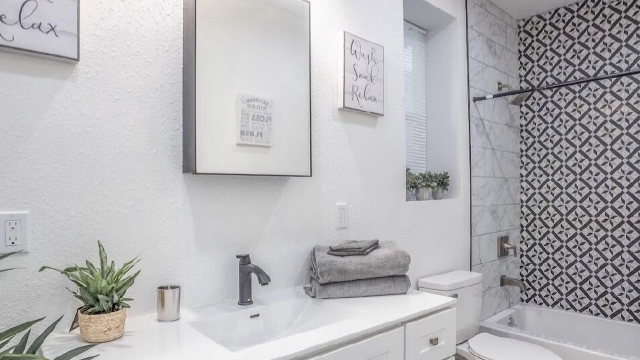 Photo of Bathroom in Southwest Berkeley