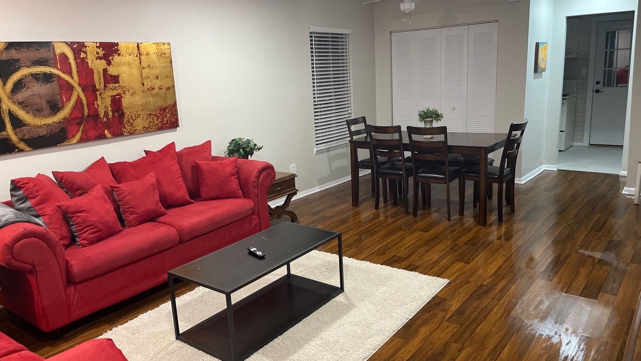 Photo of Livingroom in Hoover
