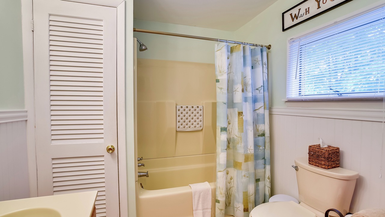 Photo of Bathroom in Scottsburg
