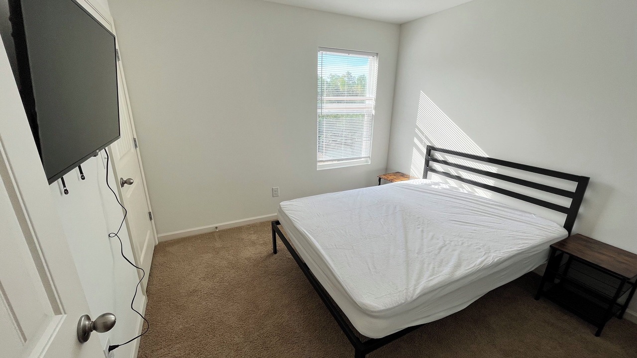 Photo of Bedroom in Northport