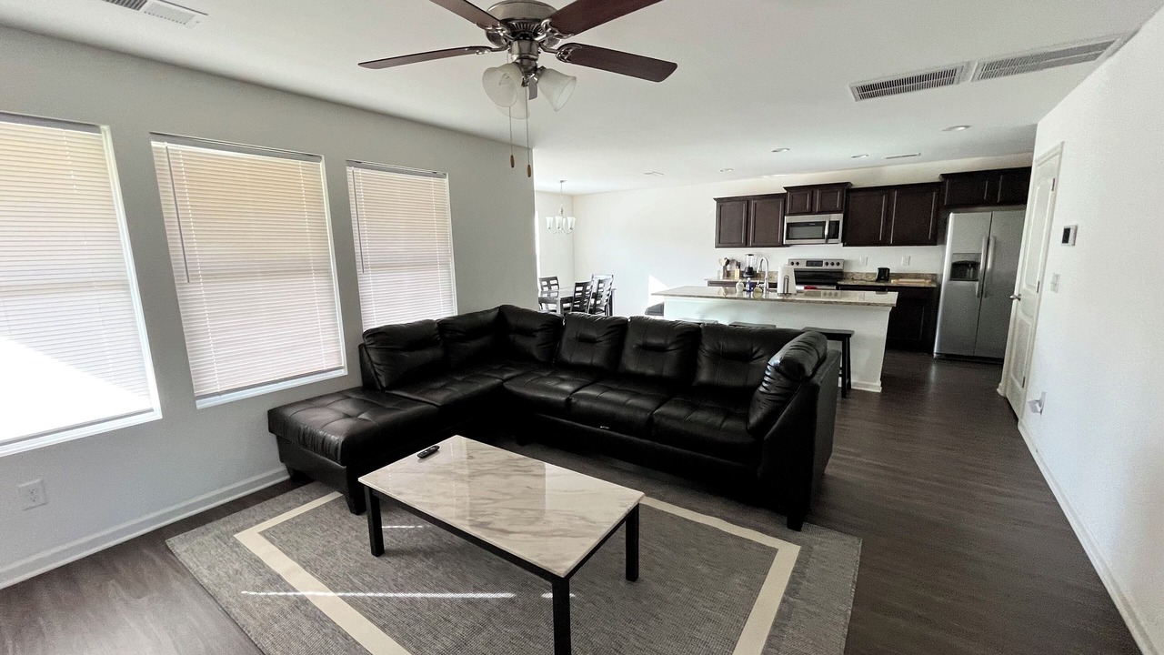 Photo of Livingroom in Northport