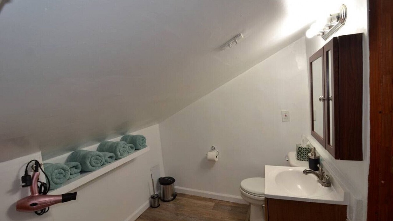 Photo of Bathroom in Communipaw