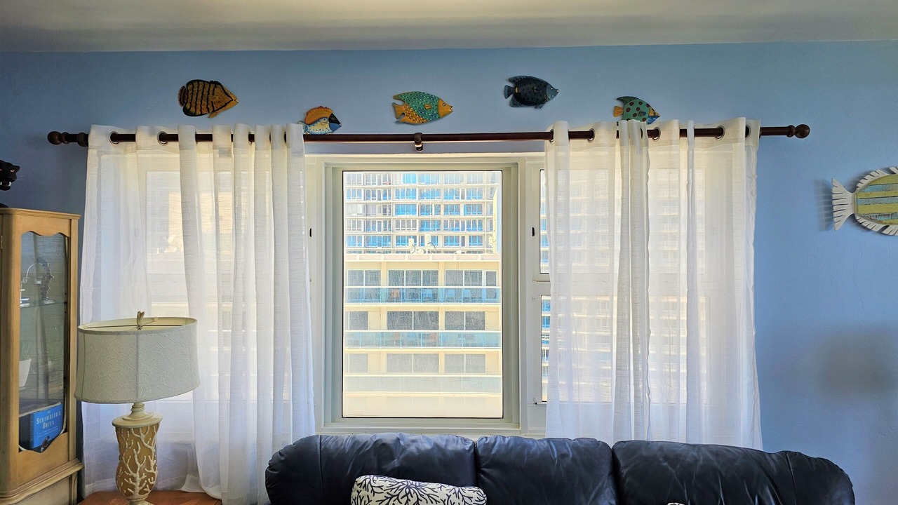 Photo of Livingroom in Galt Mile