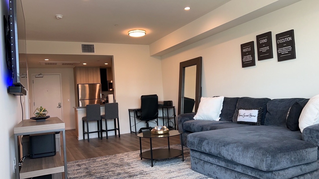 Photo of Livingroom in Burbank