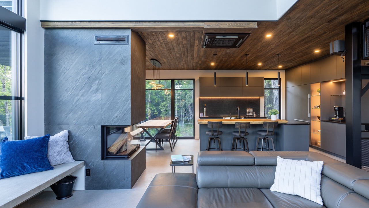 Photo of Livingroom in Petite-Riviere-Saint-Francois