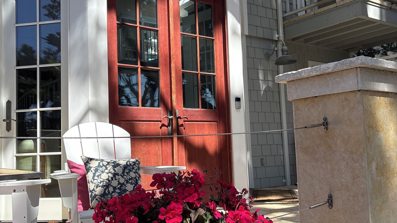 Photo of Patio Balcony in Carmel Point