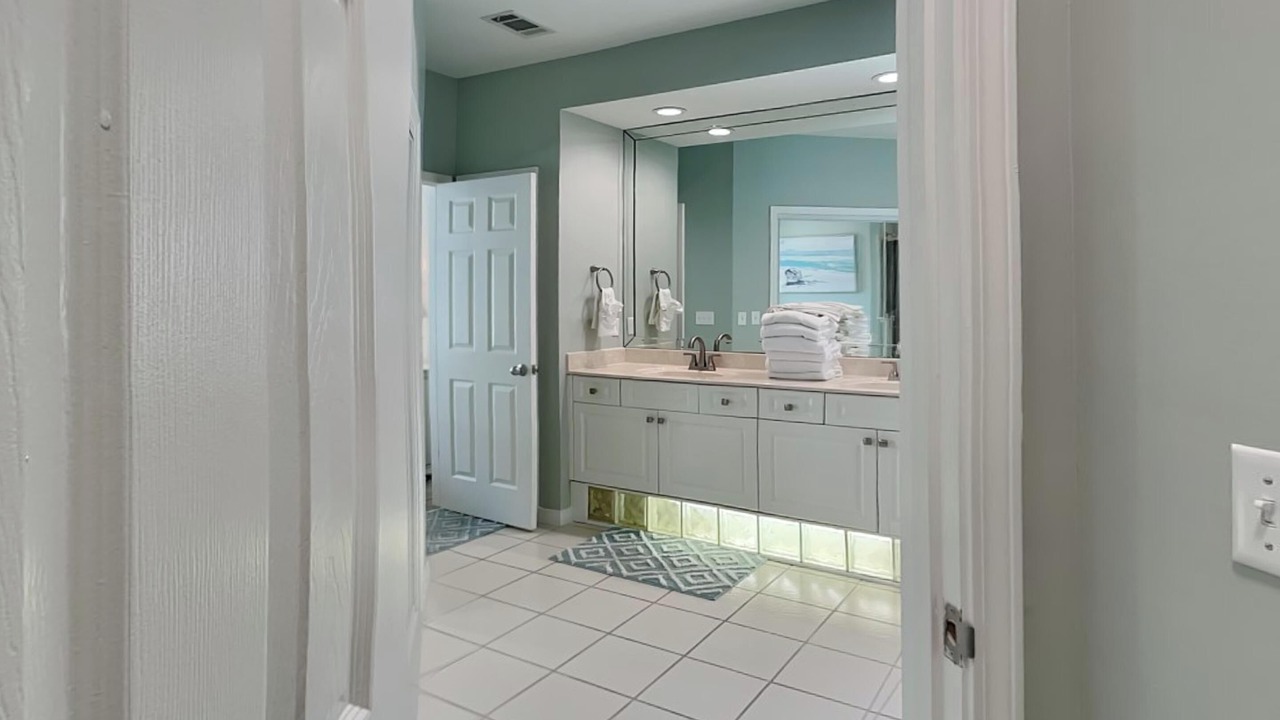 Photo of Bathroom in Gulf Pines