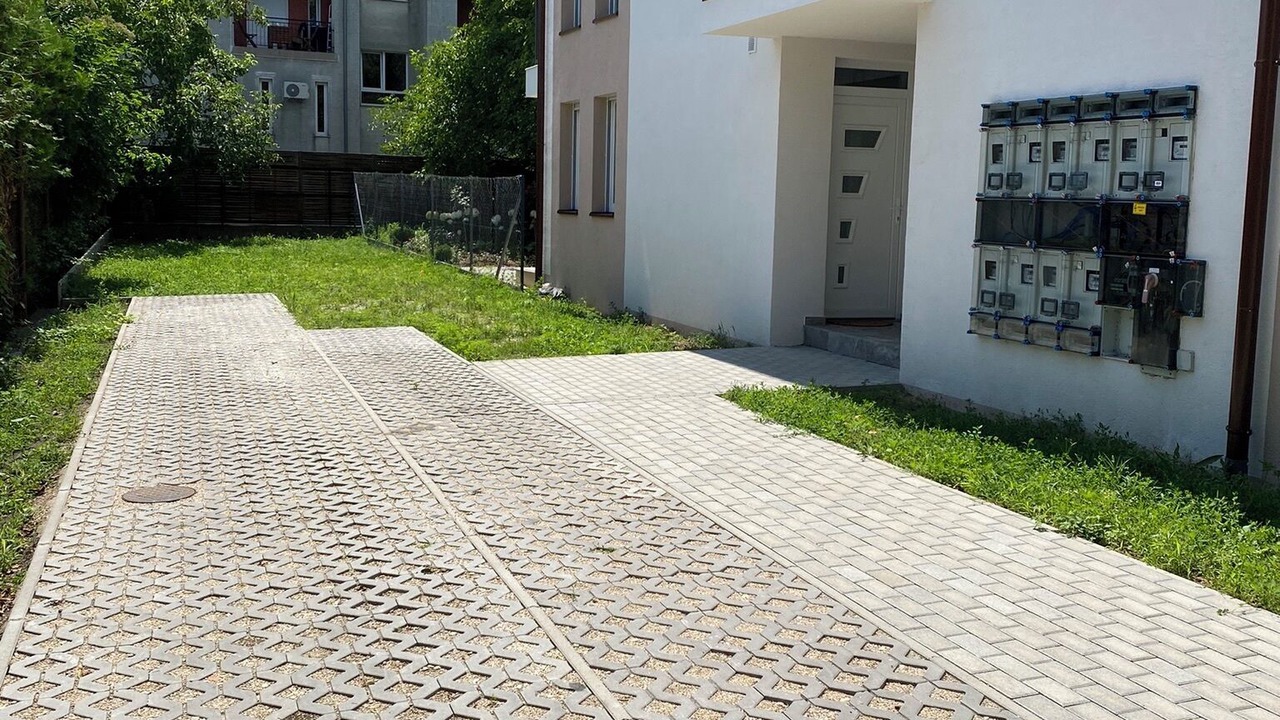 Photo of Outdoor in Erd