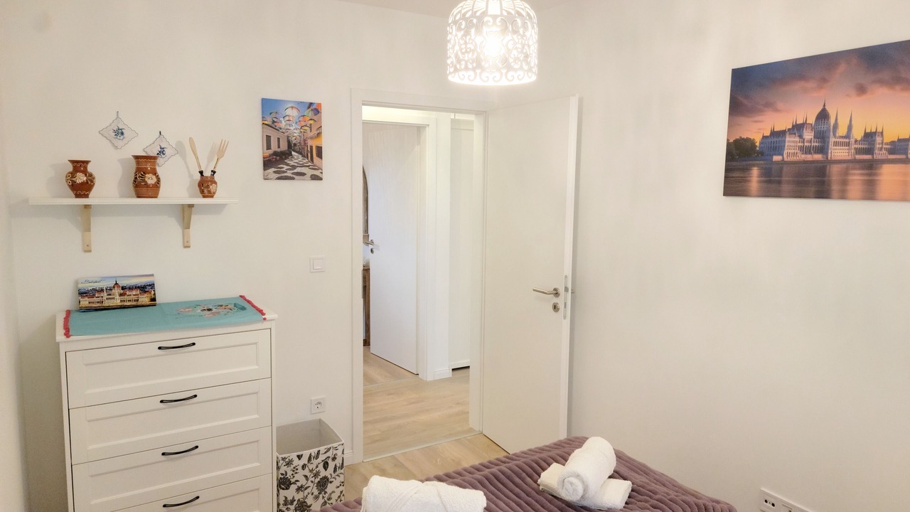 Photo of Bedroom in Erd