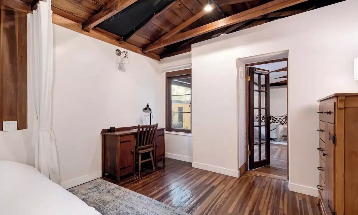 Photo of Bedroom in Beachwood Canyon