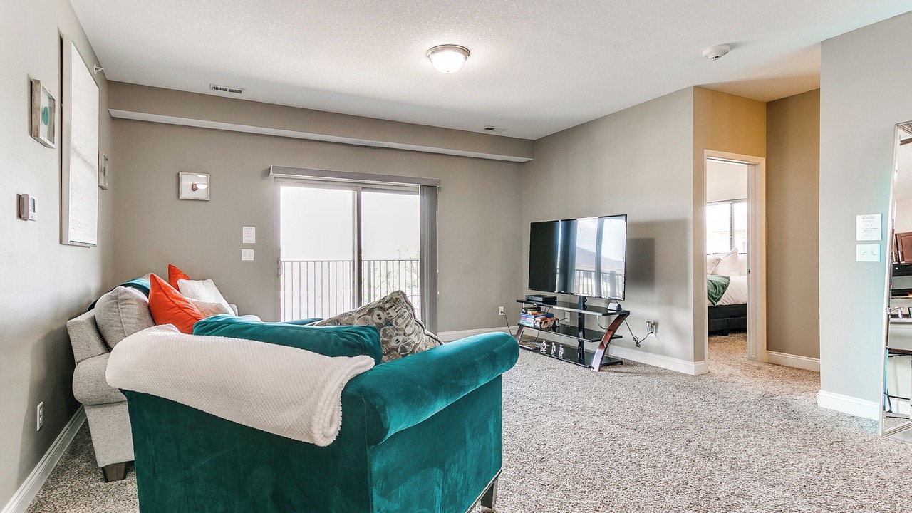 Photo of Livingroom in West Des Moines