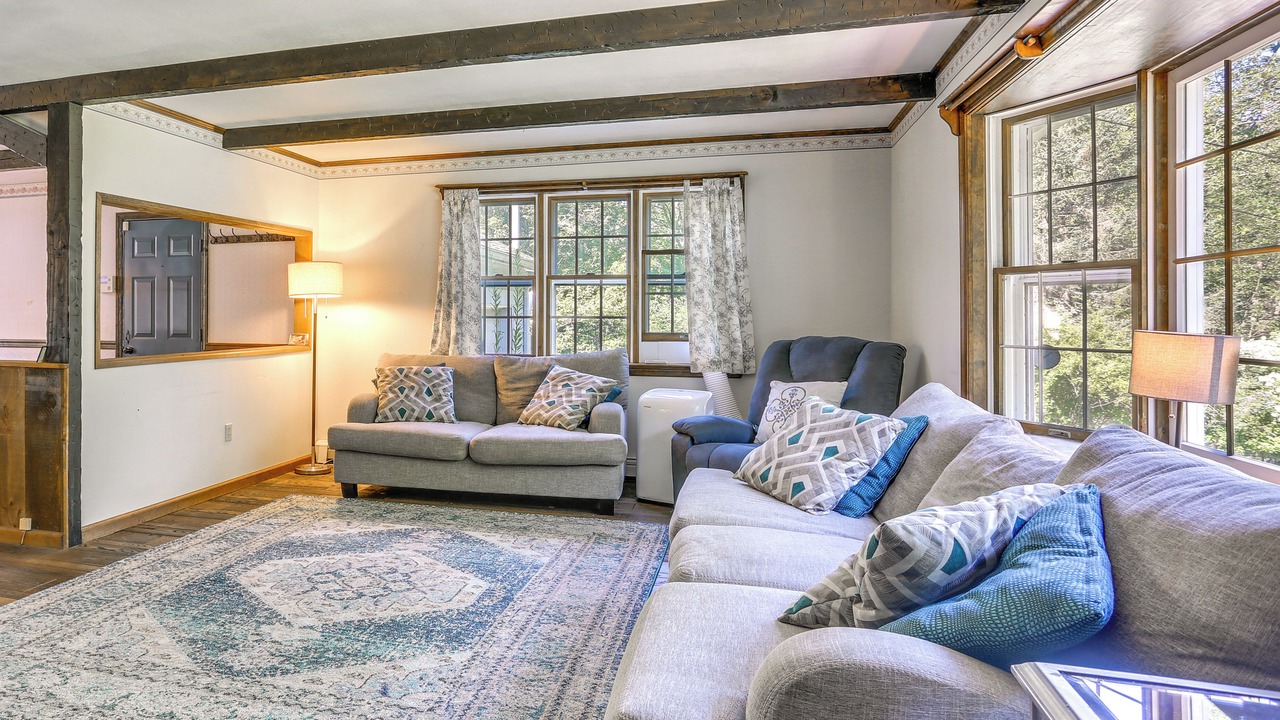 Photo of Livingroom in Sparrow Bush